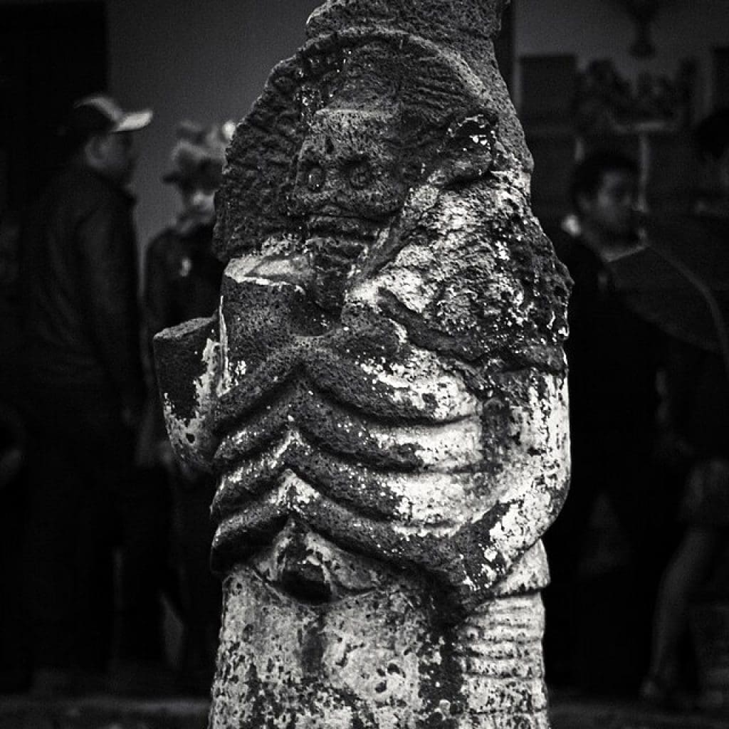 Image of statue of lady of the dead goddess Mictēcacihuātl