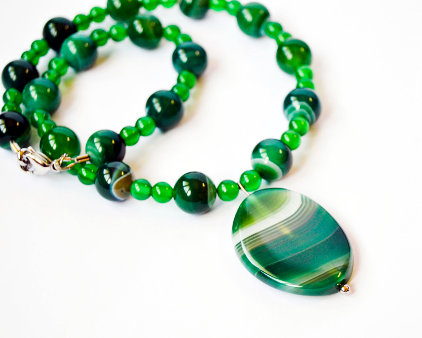 Image Showcasing Serviced Green Agate Necklace