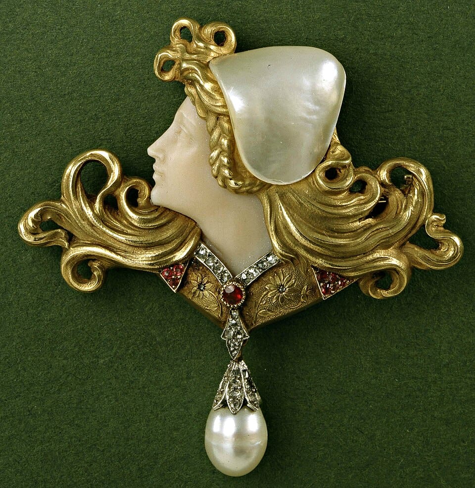 Image showing art noveau brooch int eh shape of a feminine figure
