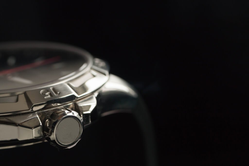 Image Showing a Timepiece without Watch Damage